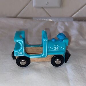 Brio Disney Donald Duck Steam Engine Wooden Toy Train Brio 32260